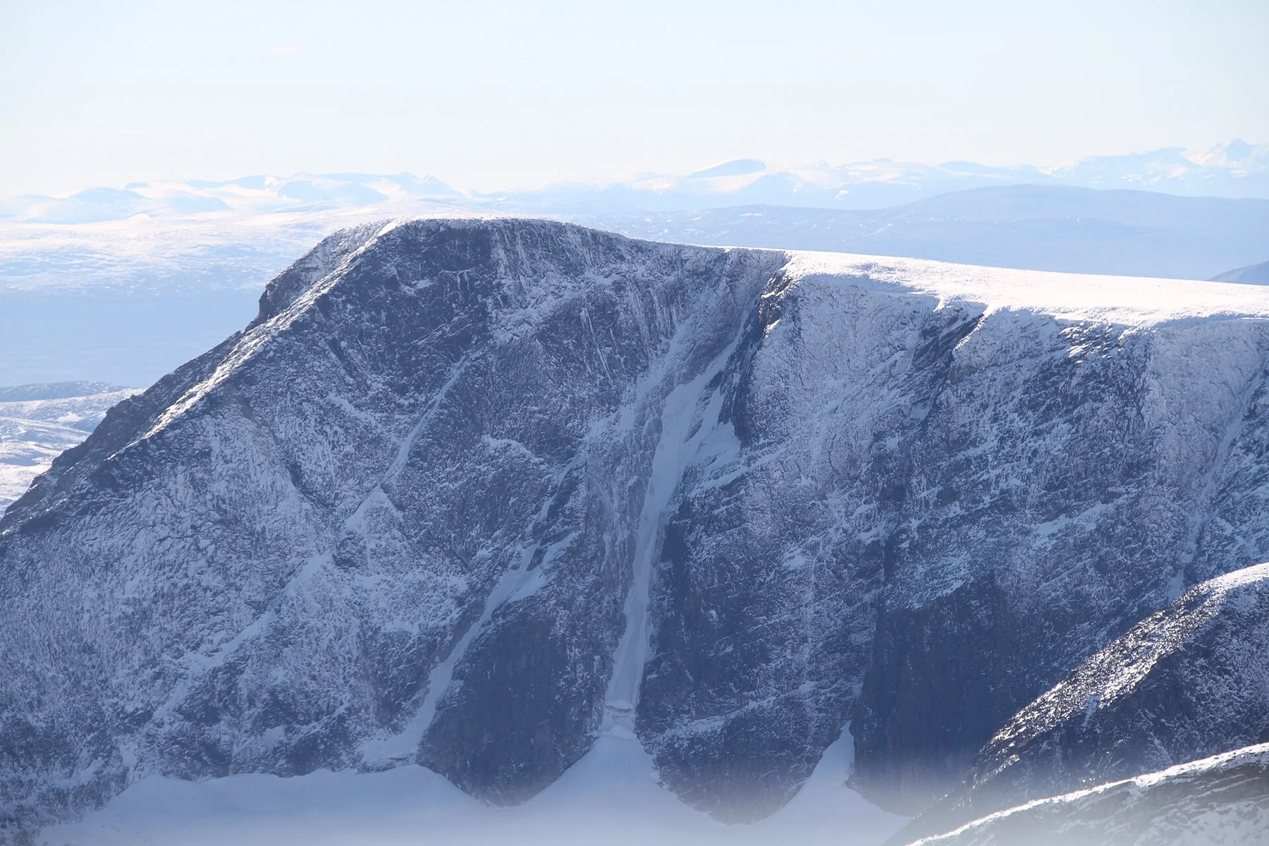 Storestyggesvaanaatinden 2209m IMG 9070