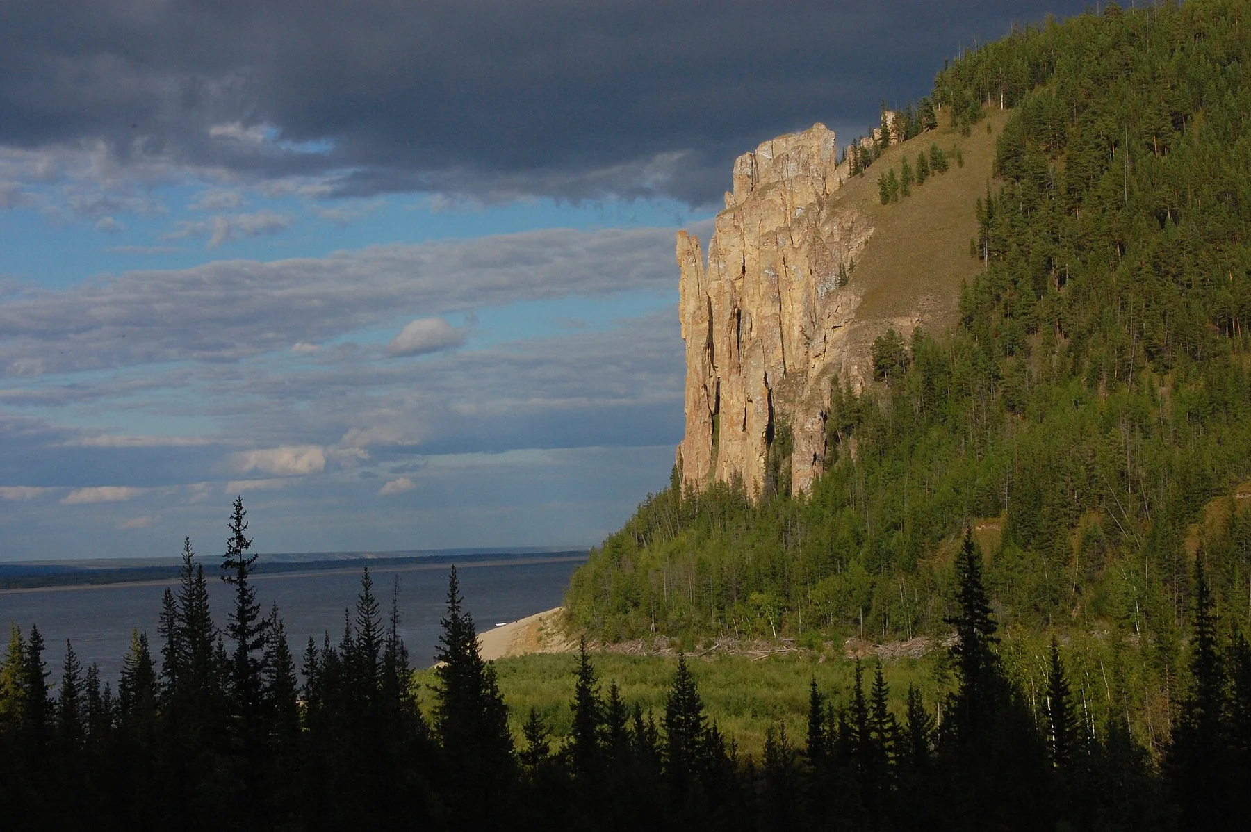 Lena Pillars