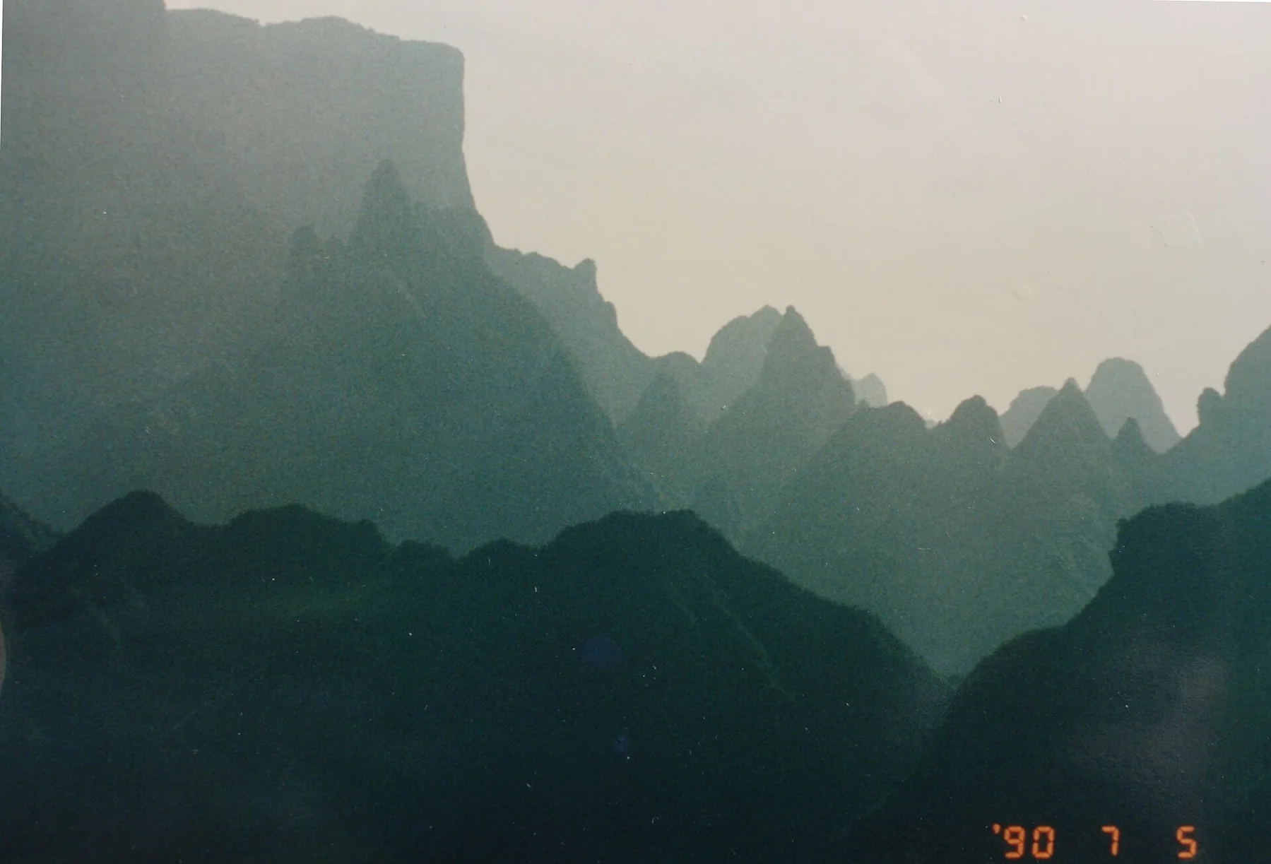 Heaven's Gate Mtns, Hunan, China - panoramio
